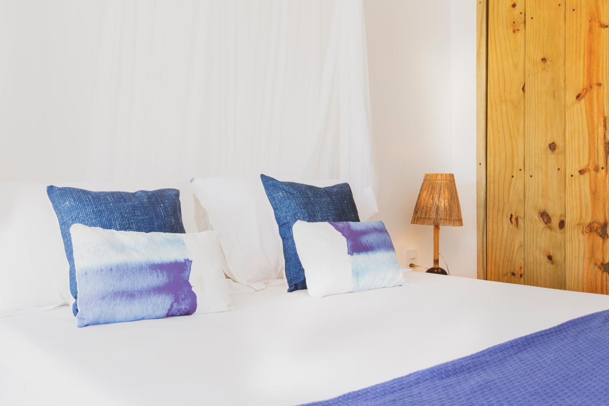 Bed & Breakfast Pousada Caju Marinho - Pe Na Areia Em Barra Velha, Caraiva